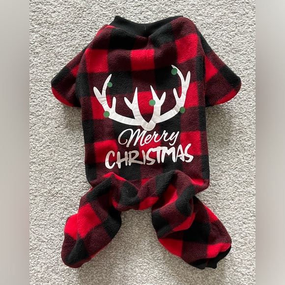 EUC Unbranded Merry Christmas Doggie Sweater for Approximately a S/M Size Dog - Picture 1 of 3